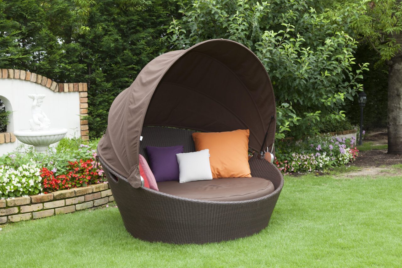 ゆったりとしたオペララウンドソファ回転機能付き