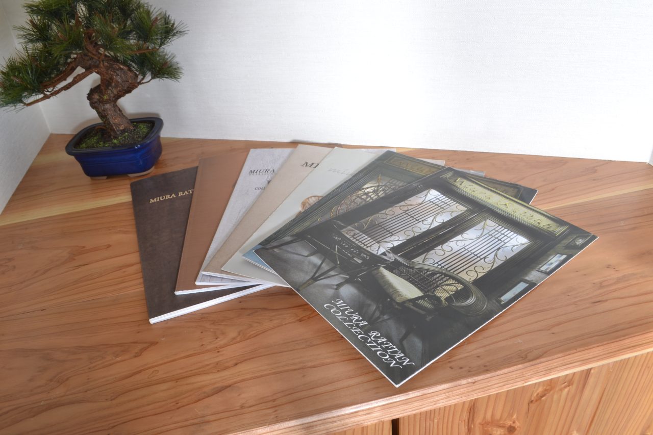 歴代のカタログ