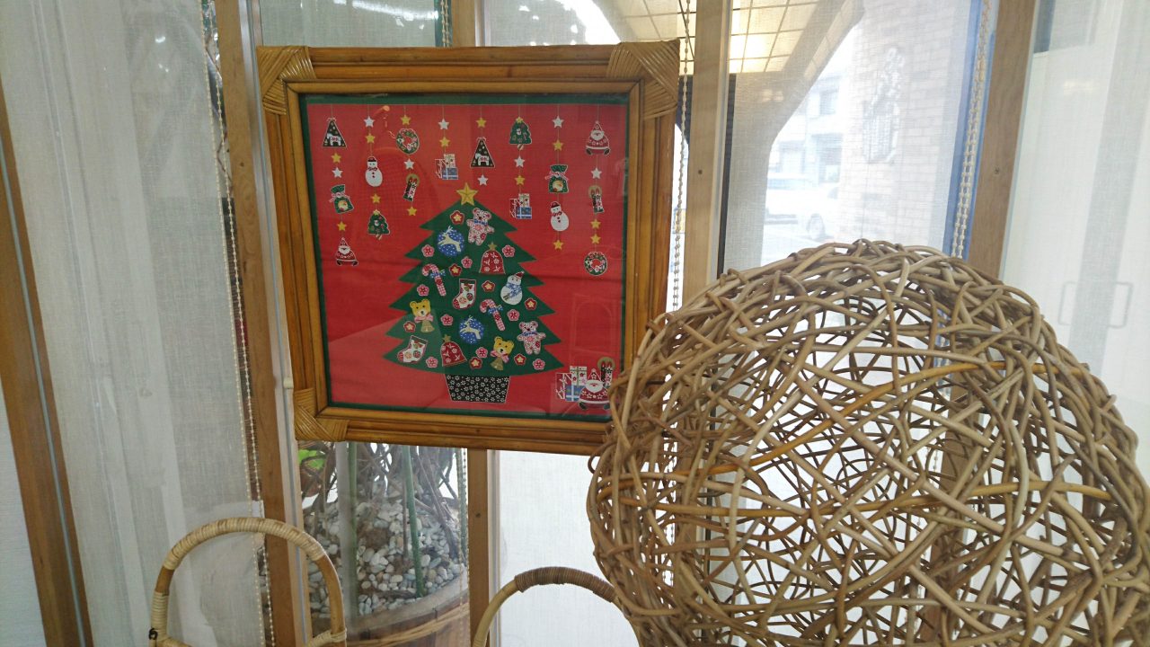 ショールーム内にあるいつもの飾りもクリスマス仕様に