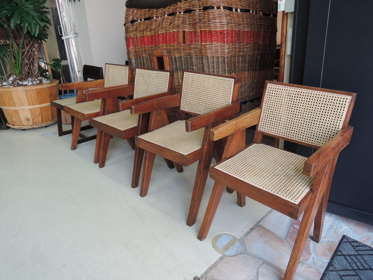 こちらは手編みシートで仕上げました。