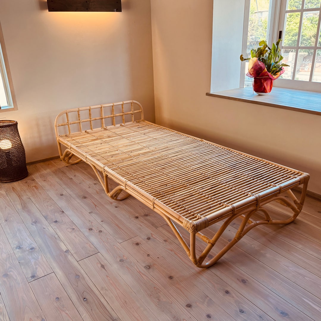 【1/3まで】籐　ラタンベッド　シングル 楽天市場】籐 シングルベッド 軽量 3分割 ラタンフレーム （ 送料無料