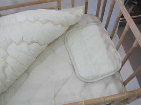 専用‼︎かわに〜ふ様　籐　ベビーベッド　ベビー家具　アンティーク 専用‼︎かわに〜ふ様 籐 ベビーベッド ベビー家具 アンティーク