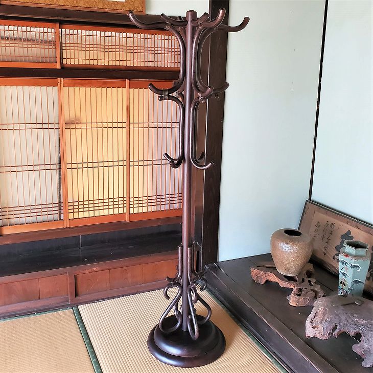 pelican エレガント 大理石ポールハンガー イタリア コートハンガー