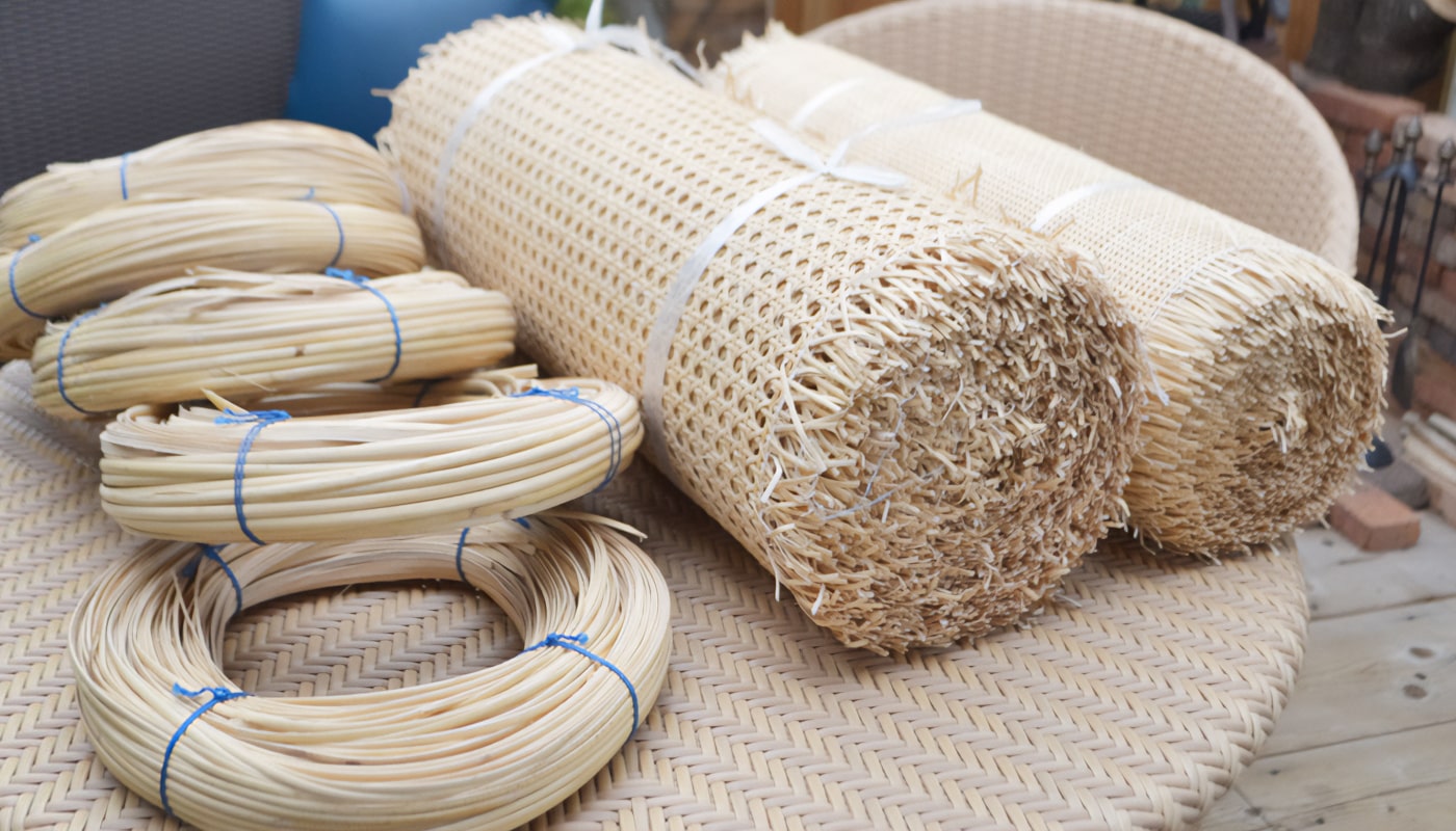 籐編みロール、丸芯、皮籐など、さまざまな製作・修理に適した籐・人工ラタン材料を販売します。