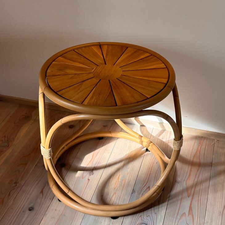 nawa_table_AK-003_003-min