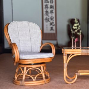 高級感と格式を感じさせる色は、和洋どちらのお部屋にも馴染みます。